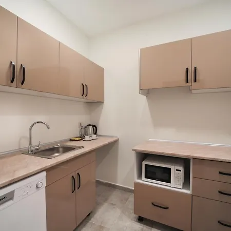 Gatto Suites&residence Hotel 3*