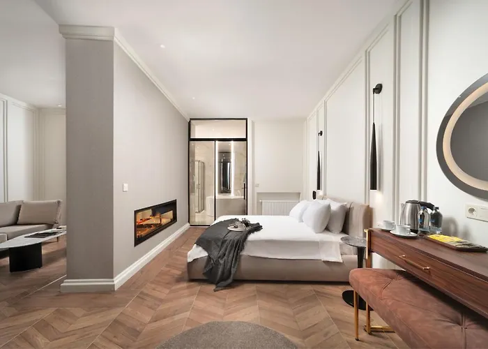 Gatto Suites&residence Hotel 3*