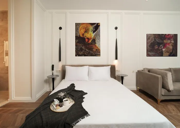 Hotel Gatto Suites&residence 3*