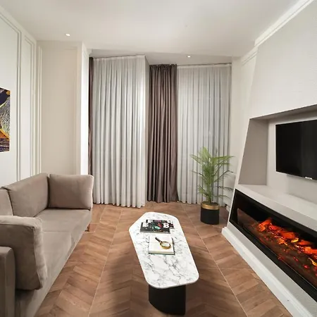 Gatto Suites&residence